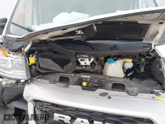 2020 Ram ProMaster Cargo z VIN 3C6TRVBG3LE132005, wystawiony jako IAAI lot #42275486 z przebiegiem 198 565 mil mil oraz . Historia ofert i sprzedaży dostępna na DreamBid. Obrazek 10.