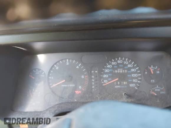 1997 Dodge 1500 z VIN 3B7HF13Z8VM597128, wystawiony jako IAAI lot #43483422 z przebiegiem 150 414 mil mil oraz . Historia ofert i sprzedaży dostępna na DreamBid. Obrazek 7.