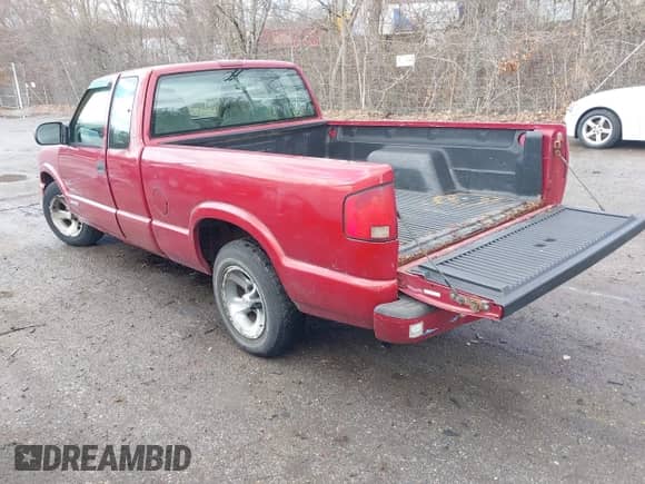 2001 Chevrolet S-10 LS с VIN 1GCCS19W518259493, выставлен на аукционе IAAI как лот 41976186 с пробегом 206 328 миль миль и . История ставок и продаж доступна на DreamBid. Изображение 3.