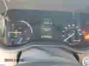 2022 Toyota Sienna XLE z VIN 5TDJRKEC3NS106018, wystawiony jako Copart lot #84283895 z przebiegiem 51 319 mil mil oraz Szkoda całkowita • Salvage title. Historia ofert i sprzedaży dostępna na DreamBid. Obrazek 9.