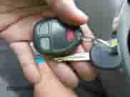 2007 GMC Sierra 1500 SLE1 z VIN 2GTEC13C371713921, wystawiony jako IAAI lot #42480643 z przebiegiem 251 872 mil mil oraz . Historia ofert i sprzedaży dostępna na DreamBid. Obrazek 11.