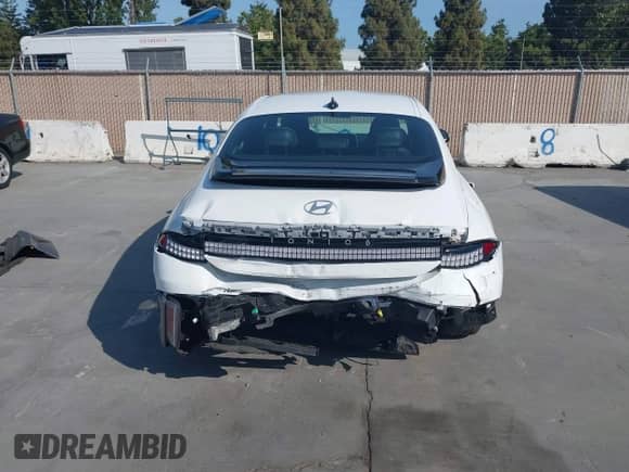 2023 Hyundai Ioniq 6 SEL с VIN KMHM34AA2PA047926, выставлен на аукционе IAAI как лот 42565524 с пробегом 15 384 миль миль и . История ставок и продаж доступна на DreamBid. Изображение 17.