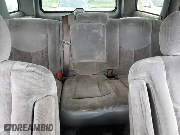 2003 Chevrolet Tahoe LS с VIN 1GNEC13V73J218940, выставлен на аукционе Copart как лот 65938765 с пробегом 239 765 миль миль и Списание • Salvage title. История ставок и продаж доступна на DreamBid. Изображение 10.
