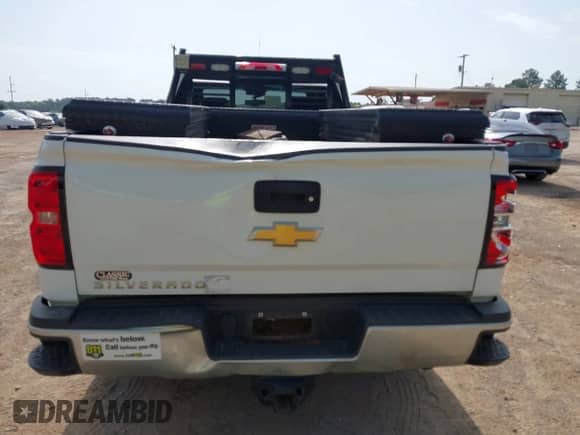 2019 Chevrolet Silverado 2500HD Work Truck z VIN 1GC1KREG9KF256677, wystawiony jako IAAI lot #42633291 z przebiegiem 123 041 mil mil oraz . Historia ofert i sprzedaży dostępna na DreamBid. Obrazek 15.