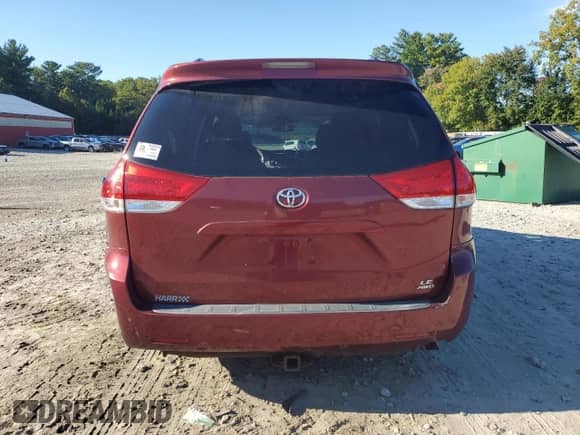 2011 Toyota Sienna LE with VIN 5TDJK3DC6BS018796, listed as a Copart auction lot 81261405 with 151,999 mi miles and Clean title. Bid and sale history available at DreamBid. Image 6.