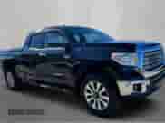 2014 Toyota Tundra Limited z VIN 5TFBW5F1XEX364896, wystawiony jako Copart lot #89790005 z przebiegiem 164 401 mil mil oraz Czysty tytuł • Clean title. Historia ofert i sprzedaży dostępna na DreamBid. Obrazek 1.
