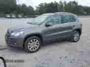 2009 Volkswagen Tiguan S with VIN WVGAV75N39W003838, listed as a Copart auction lot 62496695 with 100,939 mi miles and Clean title. Bid and sale history available at DreamBid. Image 1.