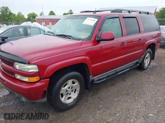 2005 Chevrolet Suburban Z71 с VIN 3GNFK16Z85G236552, выставлен на аукционе IAAI как лот 42335590 с пробегом 213 398 миль миль и . История ставок и продаж доступна на DreamBid. Изображение 18.