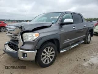 2014 Toyota Tundra Limited z VIN 5TFFY5F17EX161704, wystawiony jako Copart lot #83926234 z przebiegiem 130 727 mil mil oraz Szkoda całkowita • Salvage title. Historia ofert i sprzedaży dostępna na DreamBid. Obrazek 1.