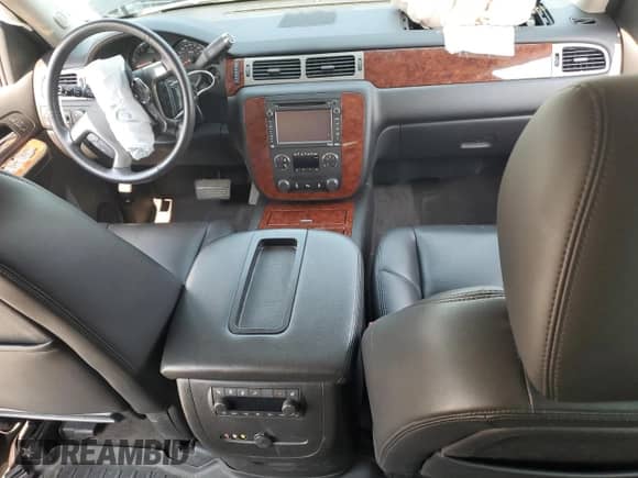 2014 Chevrolet Tahoe LTZ с VIN 1GNSKCE09ER114134, выставлен на аукционе Copart как лот 59952855 с пробегом Не указан миль и Списание • Salvage title. История ставок и продаж доступна на DreamBid. Изображение 8.