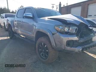 2016 Toyota Tacoma Limited z VIN 3TMGZ5ANXGM034448, wystawiony jako IAAI lot #41987891 z przebiegiem 108 461 mil mil oraz . Historia ofert i sprzedaży dostępna na DreamBid. Obrazek 1.