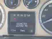 2013 Cadillac Escalade z VIN 1GYS3FEJ8DR211799, wystawiony jako IAAI lot #41751690 z przebiegiem 162 992 mil mil oraz . Historia ofert i sprzedaży dostępna na DreamBid. Obrazek 15.