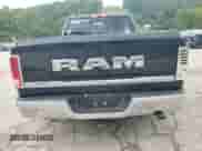 2017 Ram 1500 Limited z VIN 1C6RR7WT8HS626488, wystawiony jako Copart lot #66609065 z przebiegiem 97 360 mil mil oraz Szkoda całkowita • Salvage title. Historia ofert i sprzedaży dostępna na DreamBid. Obrazek 6.