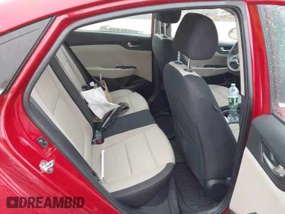 2022 Hyundai Accent SE z VIN 3KPC24A69NE180546, wystawiony jako IAAI lot #40977460 z przebiegiem 16 559 mil mil oraz . Historia ofert i sprzedaży dostępna na DreamBid. Obrazek 8.