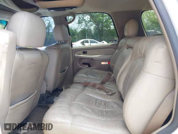 2002 Chevrolet Tahoe LS с VIN 1GNEC13Z12R145907, выставлен на аукционе IAAI как лот 42144771 с пробегом 308 201 миль миль и . История ставок и продаж доступна на DreamBid. Изображение 8.
