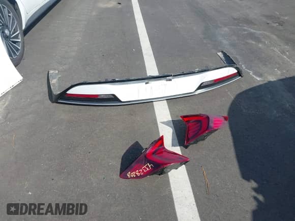 2023 Hyundai Sonata Limited с VIN KMHL54JJ0PA061085, выставлен на аукционе IAAI как лот 43328208 с пробегом 21 423 миль миль и . История ставок и продаж доступна на DreamBid. Изображение 12.