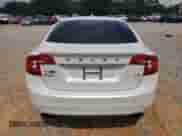 2015 Volvo S60 T5 Drive-E Platinum с VIN YV140MFM0F2355504, выставлен на аукционе Copart как лот 60310125 с пробегом 93 375 миль миль и Списание • Salvage title. История ставок и продаж доступна на DreamBid. Изображение 6.