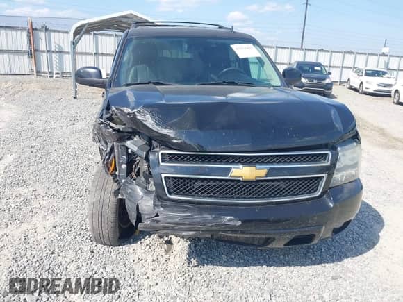 2014 Chevrolet Tahoe LT с VIN 1GNSCBE0XER230630, выставлен на аукционе IAAI как лот 43233427 с пробегом 190 703 миль миль и . История ставок и продаж доступна на DreamBid. Изображение 6.