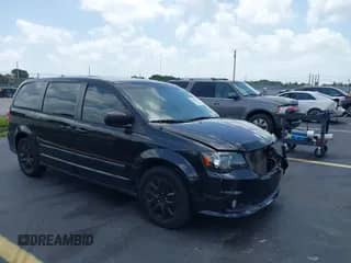 2014 Dodge Grand Caravan SE with VIN 2C4RDGBG5ER381162, listed as a IAAI auction lot 42833975 with 110,648 mi miles and . Bid and sale history available at DreamBid. Image 1.