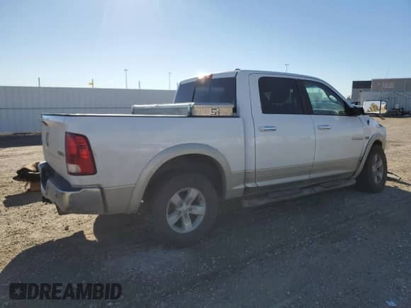 2010 Dodge 1500 Laramie с VIN 1D7RV1CT0AS220089, выставлен на аукционе Copart как лот 73010134 с пробегом 337 312 миль миль и Списание • Salvage title. История ставок и продаж доступна на DreamBid. Изображение 3.