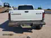 2001 Dodge 2500 с VIN 3B7KF23641G814720, выставлен на аукционе Copart как лот 69499005 с пробегом 199 674 миль миль и Списание • Salvage title. История ставок и продаж доступна на DreamBid. Изображение 6.