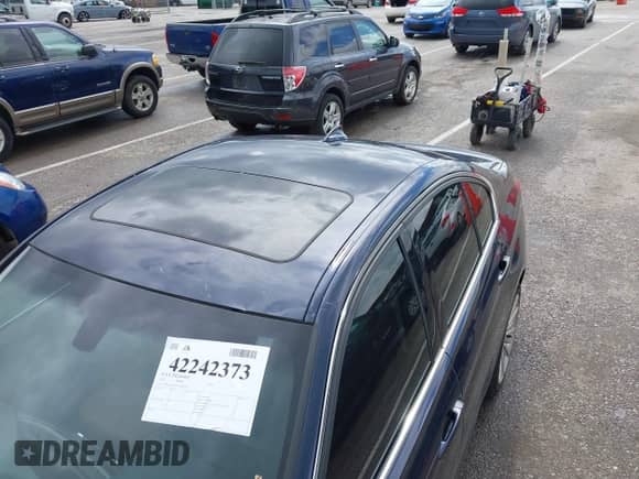 2012 BMW 3 Series 335i с VIN WBA3A9G51CNN67550, выставлен на аукционе IAAI как лот 42242373 с пробегом 89 470 миль миль и . История ставок и продаж доступна на DreamBid. Изображение 6.