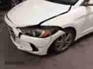2018 Hyundai Elantra SEL z VIN 5NPD84LF9JH363094, wystawiony jako IAAI lot #42965806 z przebiegiem 82 819 mil mil oraz . Historia ofert i sprzedaży dostępna na DreamBid. Obrazek 17.