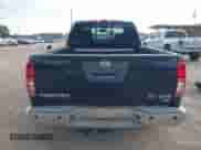 2018 Nissan Frontier SV z VIN 1N6DD0CW0JN722849, wystawiony jako IAAI lot #43387465 z przebiegiem 119 500 mil mil oraz . Historia ofert i sprzedaży dostępna na DreamBid. Obrazek 16.