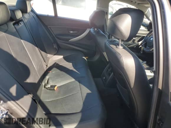 2012 BMW 3 Series 328i с VIN WBA3C1C53CF430430, выставлен на аукционе Copart как лот 70013155 с пробегом 113 905 миль миль и Чистый • Clean title. История ставок и продаж доступна на DreamBid. Изображение 10.