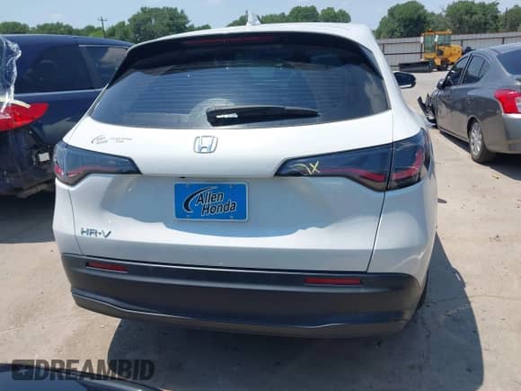 2023 Honda HR-V LX с VIN 3CZRZ1H3XPM743705, выставлен на аукционе IAAI как лот 42331612 с пробегом 24 452 миль миль и . История ставок и продаж доступна на DreamBid. Изображение 16.