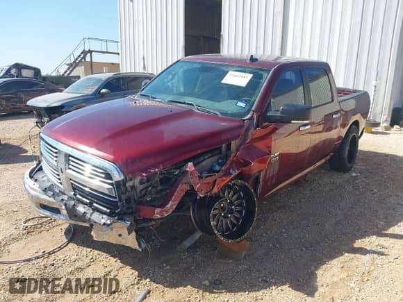 2017 Ram 1500 Big Horn z VIN 3C6RR6LT7HG637097, wystawiony jako IAAI lot #43462885 z przebiegiem 160 881 mil mil oraz . Historia ofert i sprzedaży dostępna na DreamBid. Obrazek 17.