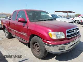 2002 Toyota Tundra Limited z VIN 5TBRT381X2S314762, wystawiony jako IAAI lot #42431175 z przebiegiem 134 493 mil mil oraz . Historia ofert i sprzedaży dostępna na DreamBid. Obrazek 1.