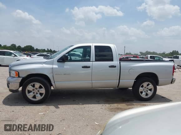 2005 Dodge 1500 SLT z VIN 1D7HA18N25S118204, wystawiony jako IAAI lot #42760499 z przebiegiem 230 432 mil mil oraz . Historia ofert i sprzedaży dostępna na DreamBid. Obrazek 13.