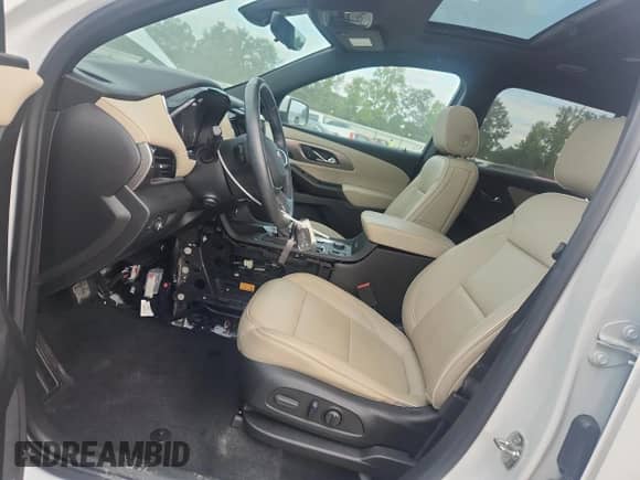 2023 Chevrolet Traverse Premier с VIN 1GNERKKW6PJ296078, выставлен на аукционе Copart как лот 70993095 с пробегом Не указан миль и Списание • Salvage title. История ставок и продаж доступна на DreamBid. Изображение 7.