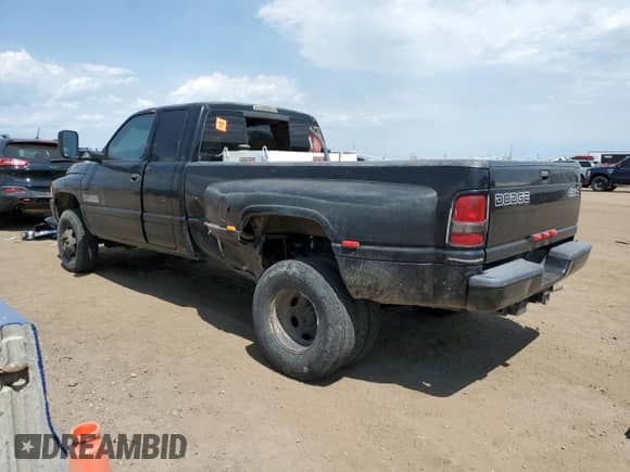 2001 Dodge 3500 with VIN 1B7MF33651J254235, listed as a Copart auction lot 62398535 with 189,089 mi miles and Salvage title. Bid and sale history available at DreamBid. Image 2.
