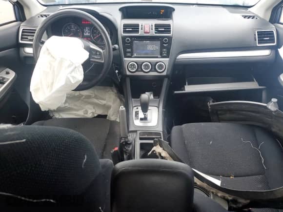 2015 Subaru Impreza Premium с VIN JF1GJAC63FH005307, выставлен на аукционе Copart как лот 71953765 с пробегом 155 126 миль миль и Списание • Salvage title. История ставок и продаж доступна на DreamBid. Изображение 8.