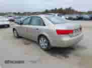 2010 Hyundai Sonata GLS z VIN 5NPET4AC5AH598927, wystawiony jako IAAI lot #43571034 z przebiegiem 117 614 mil mil oraz . Historia ofert i sprzedaży dostępna na DreamBid. Obrazek 3.