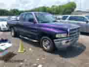 1998 Dodge 1500 z VIN 3B7HC13Y0WG210233, wystawiony jako IAAI lot #42847995 z przebiegiem 128 603 mil mil oraz . Historia ofert i sprzedaży dostępna na DreamBid. Obrazek 1.