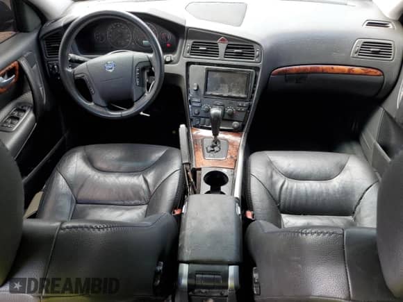 2005 Volvo XC70 с VIN YV1SZ592451187111, выставлен на аукционе Copart как лот 70758915 с пробегом 162 155 миль миль и Списание • Salvage title. История ставок и продаж доступна на DreamBid. Изображение 8.