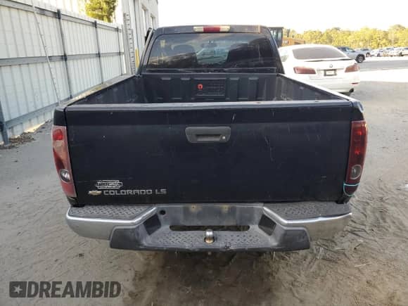 2005 Chevrolet Colorado LS Z71 с VIN 1GCDS196858120047, выставлен на аукционе Copart как лот 77205194 с пробегом 233 608 миль миль и Списание • Salvage title. История ставок и продаж доступна на DreamBid. Изображение 6.