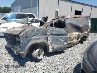 1976 Ford Econoline Cargo with VIN E14HHB88861, listed as a Copart auction lot 52959035 with Not provided miles and Non repairable. Bid and sale history available at DreamBid. Image 1.