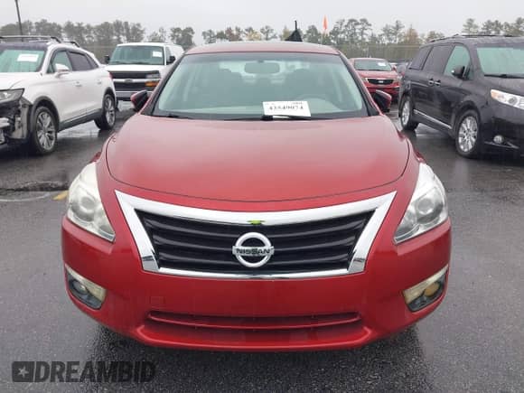 2015 Nissan Altima S z VIN 1N4AL3APXFC267720, wystawiony jako IAAI lot #43549074 z przebiegiem 142 035 mil mil oraz . Historia ofert i sprzedaży dostępna na DreamBid. Obrazek 6.