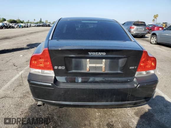 2008 Volvo S60 2.5T с VIN YV1RS592082686117, выставлен на аукционе Copart как лот 84280385 с пробегом Не указан миль и Списание • Salvage title. История ставок и продаж доступна на DreamBid. Изображение 6.