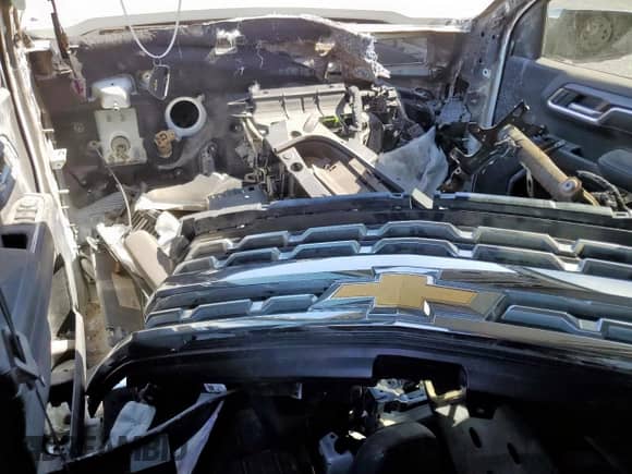 2023 Chevrolet Silverado 1500 LTZ z VIN 2GCPAEED7P1106142, wystawiony jako Copart lot #57352225 z przebiegiem Nie podano mil oraz Szkoda całkowita • Salvage title. Historia ofert i sprzedaży dostępna na DreamBid. Obrazek 8.