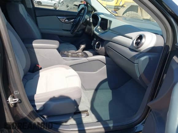 2020 Chevrolet Blazer LT с VIN 3GNKBCRS6LS539462, выставлен на аукционе IAAI как лот 42934199 с пробегом 60 114 миль миль и . История ставок и продаж доступна на DreamBid. Изображение 5.