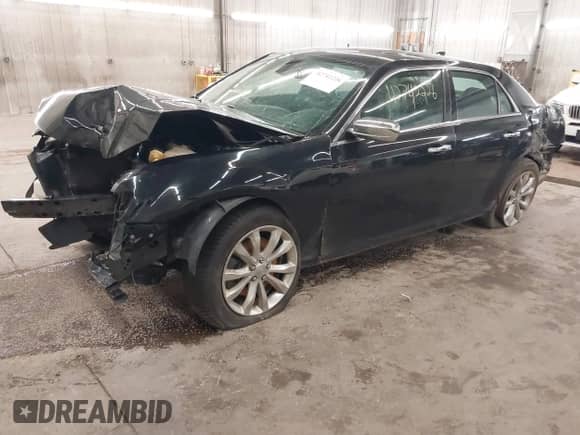 2018 Chrysler 300 Limited z VIN 2C3CCAKG5JH181716, wystawiony jako IAAI lot #42742226 z przebiegiem 188 662 mil mil oraz . Historia ofert i sprzedaży dostępna na DreamBid. Obrazek 18.