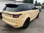 2020 Land Rover Range Rover Sport SVR z VIN SALWZ2RE2LA726329, wystawiony jako Copart lot #84874645 z przebiegiem 97 410 mil mil oraz Czysty tytuł • Clean title. Historia ofert i sprzedaży dostępna na DreamBid. Obrazek 3.