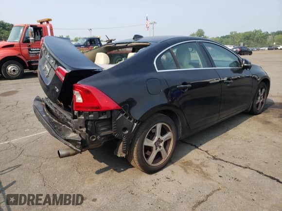 2012 Volvo S60 T5 с VIN YV1622FS1C2113449, выставлен на аукционе Copart как лот 67346225 с пробегом 114 561 миль миль и Списание • Salvage title. История ставок и продаж доступна на DreamBid. Изображение 3.