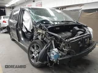 2017 Toyota Sienna SE with VIN 5TDXZ3DC1HS841425, listed as a IAAI auction lot 42053676 with 66,406 mi miles and . Bid and sale history available at DreamBid. Image 1.