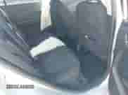 2017 Chevrolet Sonic LT z VIN 1G1JD5SGXH4135192, wystawiony jako IAAI lot #43291965 z przebiegiem 106 179 mil mil oraz . Historia ofert i sprzedaży dostępna na DreamBid. Obrazek 8.